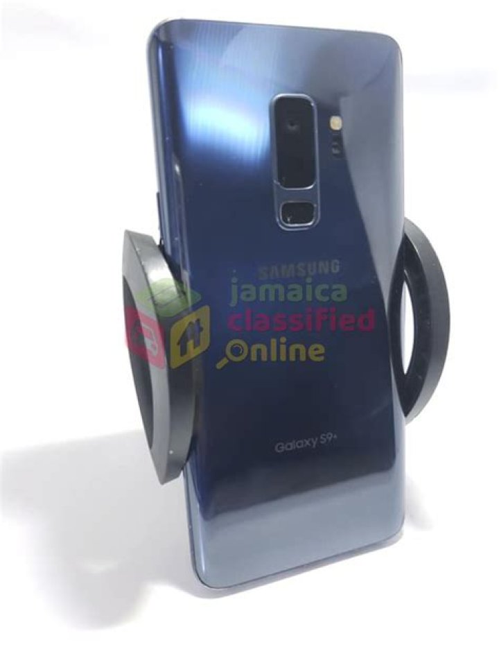 Can I shower with my Galaxy s9 plus?