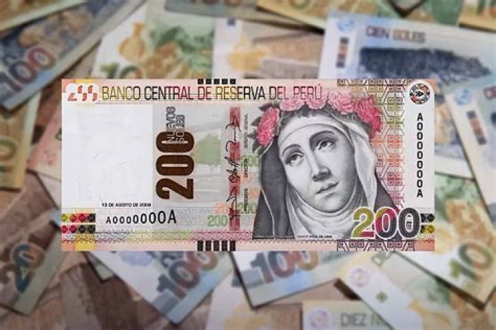 ¿Cuánto es 100 dólares en soles peruanos 2019?