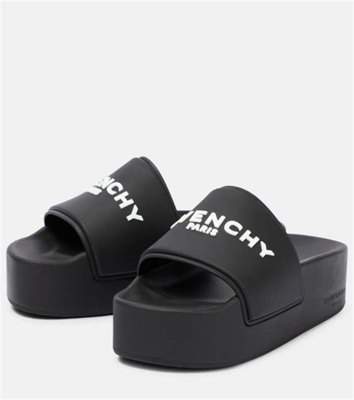Do Givenchy slides run big?