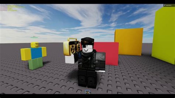 Does the Golden Super Fly boombox work in every game?