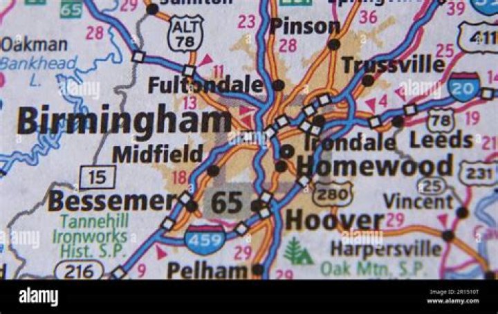 How far is Gadsden Alabama to Birmingham Alabama?