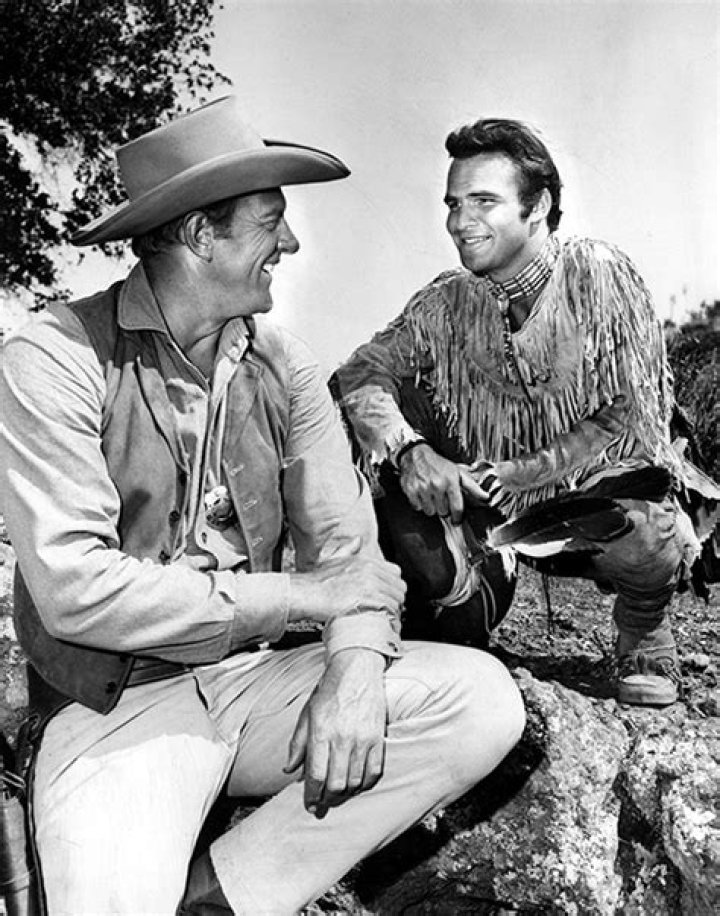 What season did Burt Reynolds join Gunsmoke?