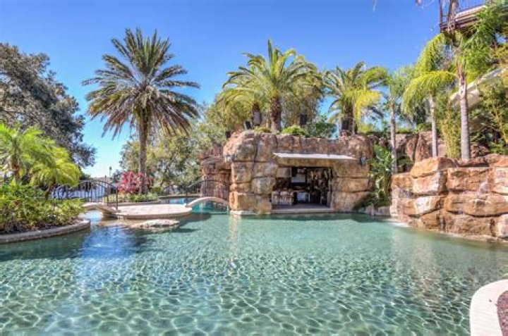 Where in Orlando does Joey Fatone live?